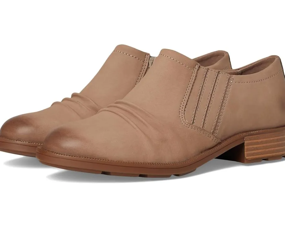 Women Clarks Adalynn Ezra