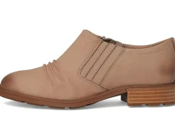 Women Clarks Adalynn Ezra