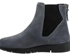 SoftWalk Albany Smoke Suede Best