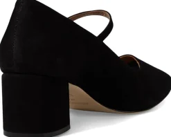 Women Bernardo Ancona