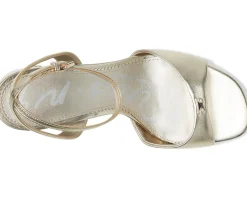 Women Circus NY by Sam Edelman Aria