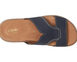 Women Clarks Arwell Walk