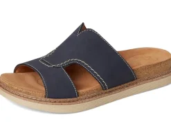 Women Clarks Arwell Walk