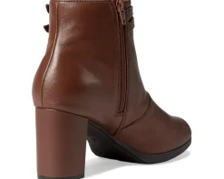 Women Clarks Bayla Light