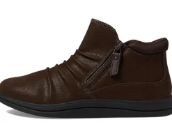 Clarks Breeze Range Dark Brown Hot