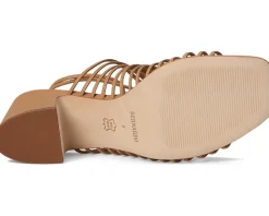 Women Bernardo Briga