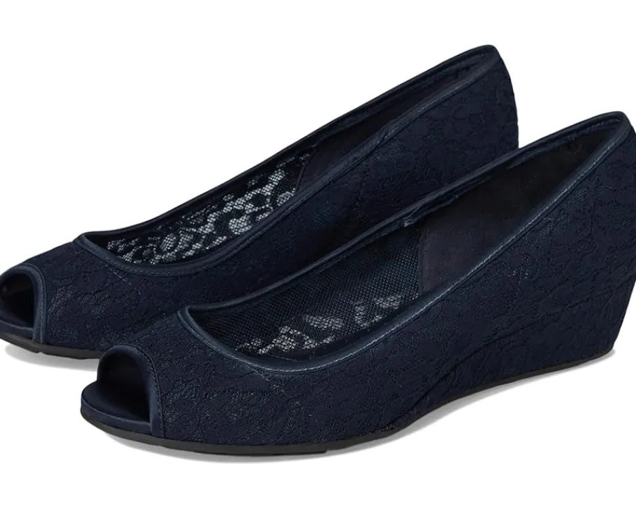 Women Bandolino Candra