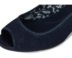 Women Bandolino Candra