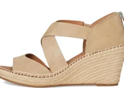 Women Gentle Souls by Kenneth Cole Corinne