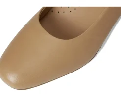 Women Trotters Denisse