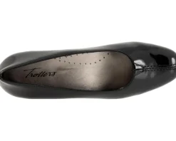 Women Trotters Doris