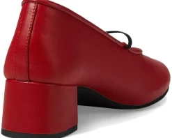 Women Seychelles Dusk to Dawn