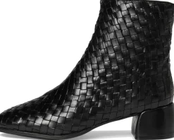 Women Gentle Souls by Kenneth Cole Elodie