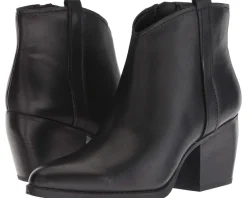 Women Naturalizer Fairmont