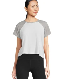 Beyond Yoga Featherweight Colorblock Tee Cloud White/Silver Mist New