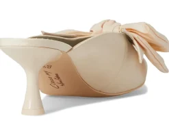 Women Circus NY by Sam Edelman Fiona