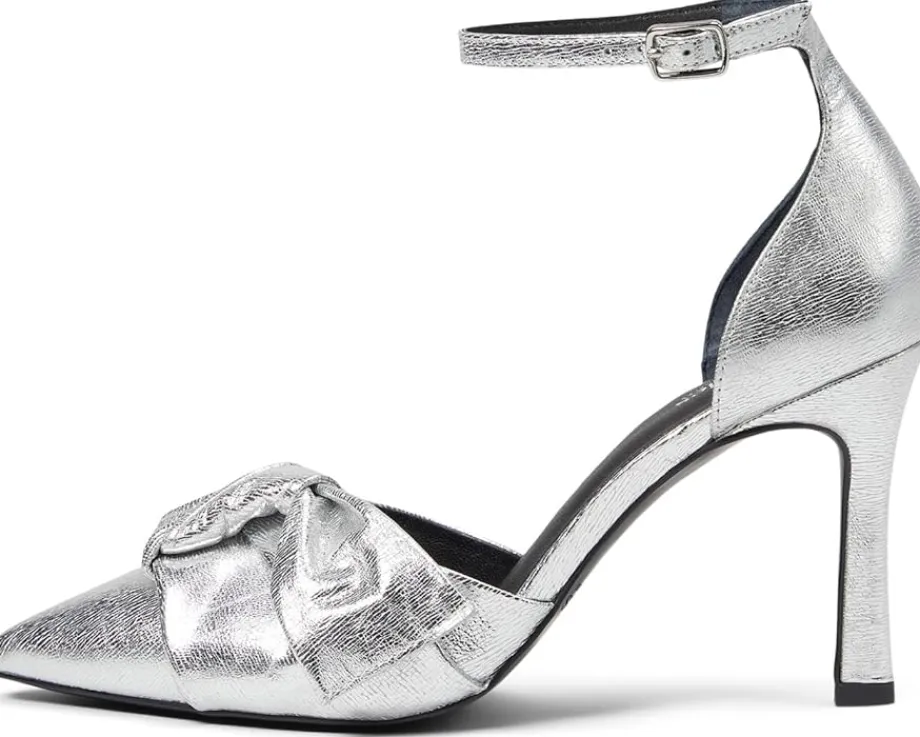 Women Seychelles First Dance