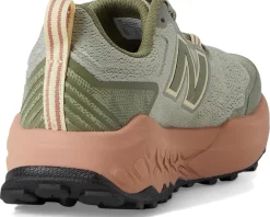 Women New Balance Fresh Foam X Garoé v2