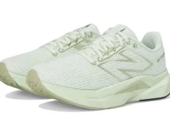 Women New Balance FuelCell Propel v5