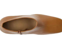 Women Bernardo Garda