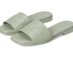 Women Naturalizer Genevieve