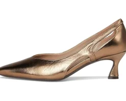 Women Naturalizer Gracie