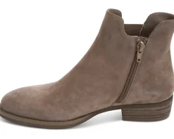 Vaneli Harman Military Suede Online