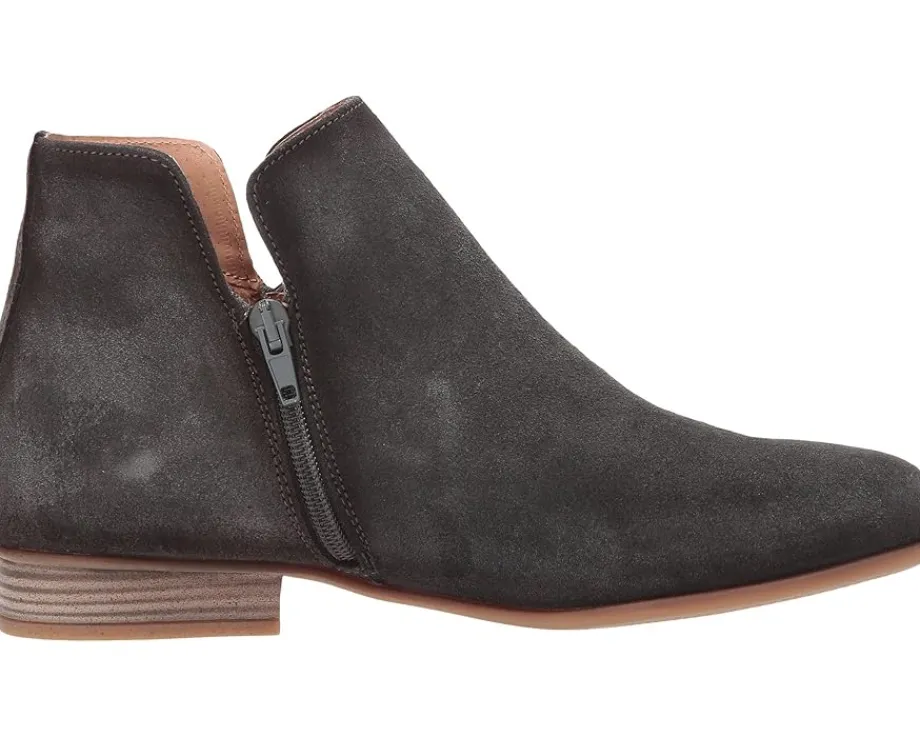 Eric Michael Isabella Grey Discount