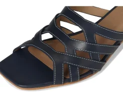 Women Bernardo Jacin