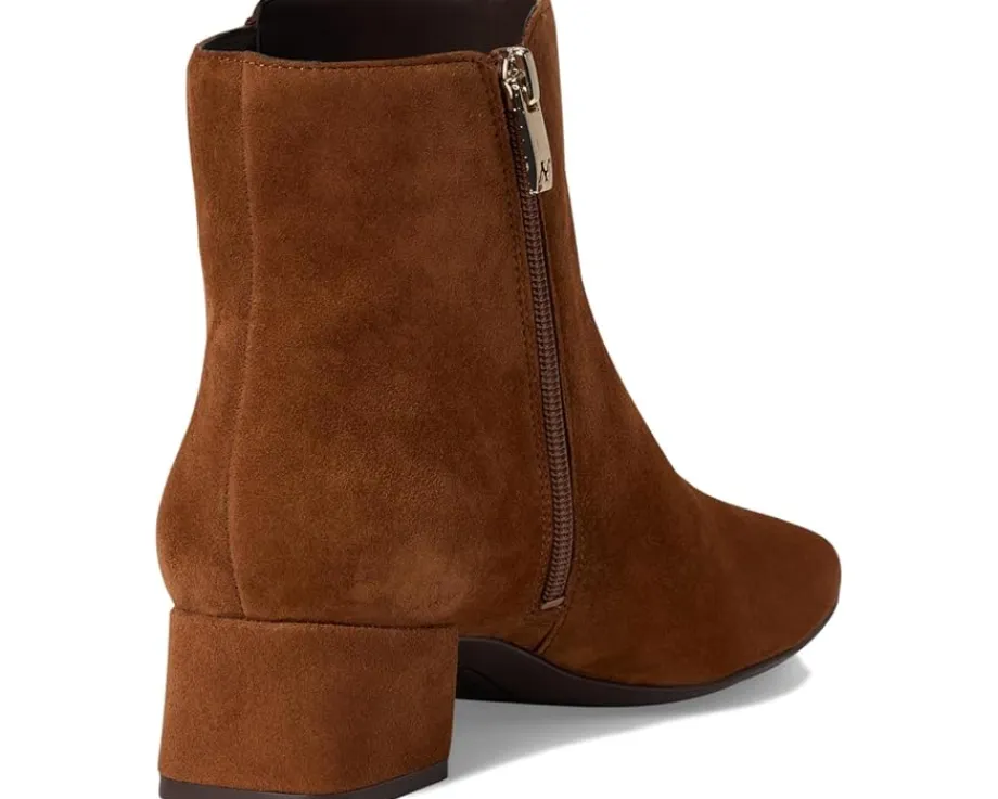 Women Naturalizer Jada