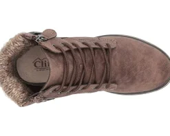 Women Cliffs by White Mountain Kelsie