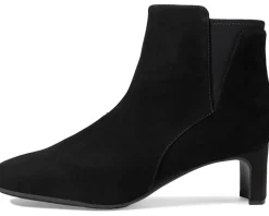 Women Clarks Kyndall Faye