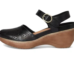 Women SoftWalk Mabelle Perf