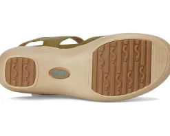 Women SoftWalk Mabelle Perf