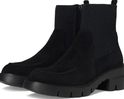 Vaneli Nalda Black Suede New