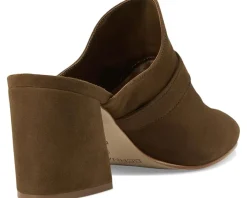 Women Bernardo Natasia