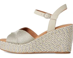 Women Gentle Souls by Kenneth Cole Nola