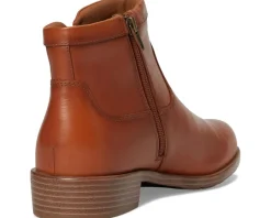 Women Cobb Hill Novela