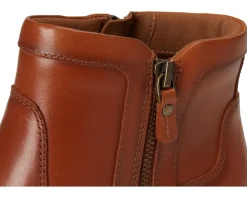 Women Cobb Hill Novela