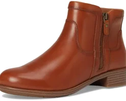 Women Cobb Hill Novela