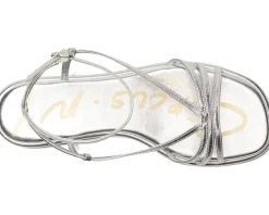 Women Circus NY by Sam Edelman Olana