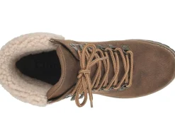 Women Cliffs by White Mountain Pathfield