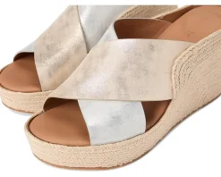 Women Gentle Souls by Kenneth Cole Porto