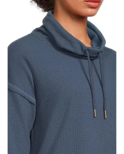 Women Lilla P Rounded Hem Mock Neck