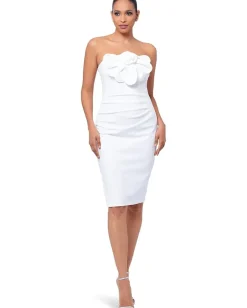 Women Betsy & Adam Short Scuba Crepe Flower