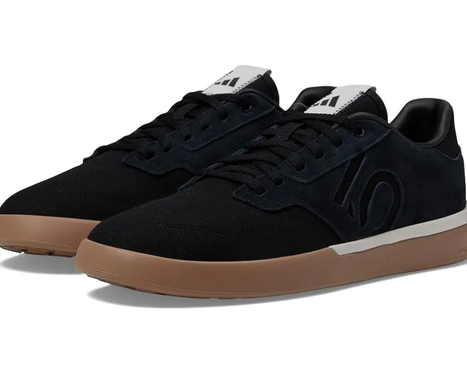 Women Five Ten Sleuth