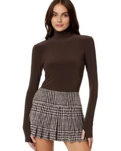 Norma Kamali Slim Fit Long Sleeve Turtle Top Chocolate