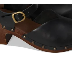 Women Sanita Solaima