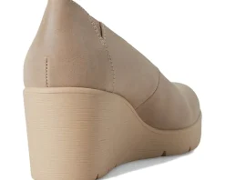 Women Naturalizer Soul About Time