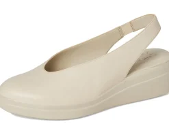 Women Naturalizer Sutton